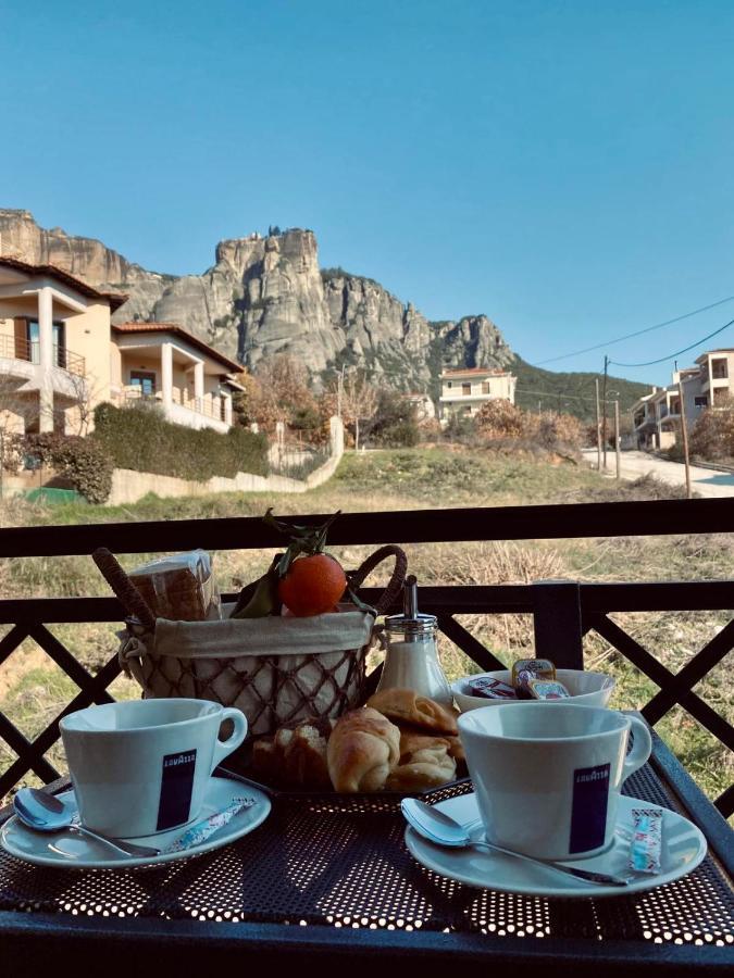 Апартаменты Dominique Meteora House Калампака Экстерьер фото