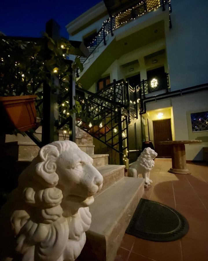Апартаменты Dominique Meteora House Калампака Экстерьер фото